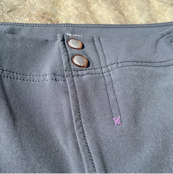 Title Nine Wish Skirt, LIKE NEW, Hiking, Golf, Size 4, Quick Dry, Stretch - Picture 5 of 14